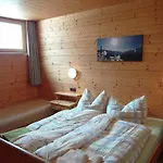 Haus Mittergries * Tux
