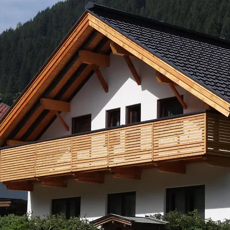 Haus Mittergries * Tux